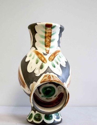 毕加索大师的艺术陶瓶